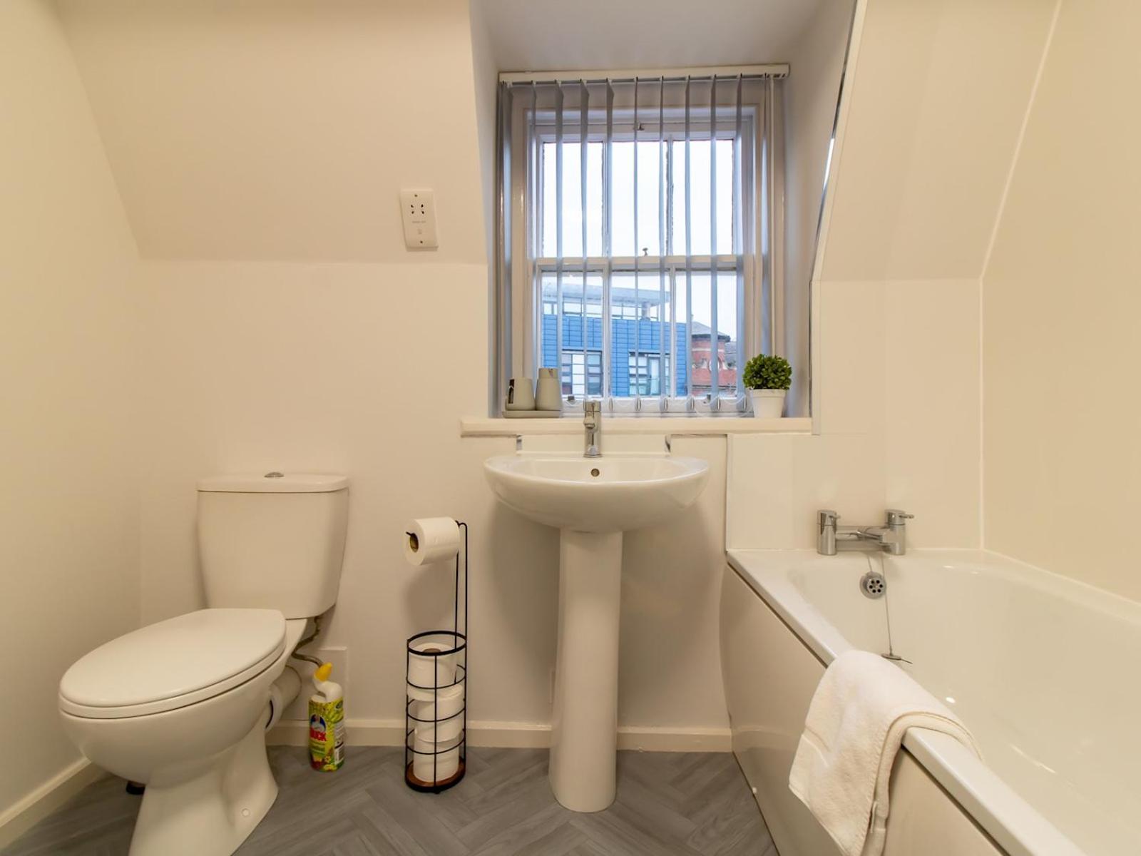 Stylish Maisonette Newcastle Pass The Keys Buitenkant foto